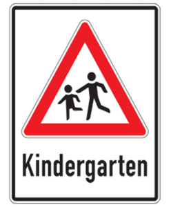 Schulwegschild, Kindergarten (Form/Folie: Flachform 3mm/RA 1 (Art.Nr.: ksw30121031))