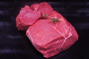 Rinderhüfte oder Hüftfilet vom Hohenlohener Weiderind (Rinderhüftfilet vom Hohenlohener Weiderind - Rindfleisch der Spitzenklasse: ca.250 g)