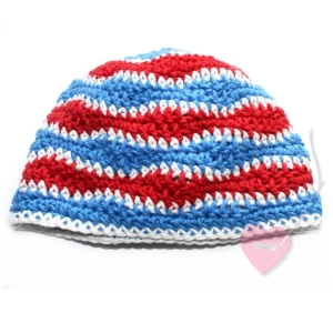 Kuschelweiche Baby-Mütze Wellenreiter für den Sommer aus Baumwolle und Kapok (Farbe: ozeanblau/rot mit weiß (0-6 Monate))