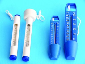 Thermometer, geeignet für den Einsatz im Schwimmbadbereich (Thermometer: Schöpfkelle blau, ca. 16,5 cm)
